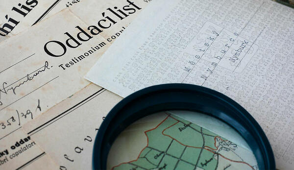 Généalogie immobilière : retracez l’histoire des terrains