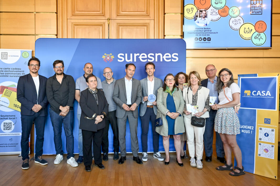 Petits commerces : Suresnes lance sa carte cadeaux Petits commerces : Suresnes lance sa carte cadeaux