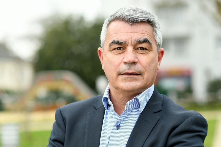 Dégradation de l’œuvre du Martin-Pêcheur au Parc paysager de Saint-Nazaire : la Ville condamne un acte inacceptable
