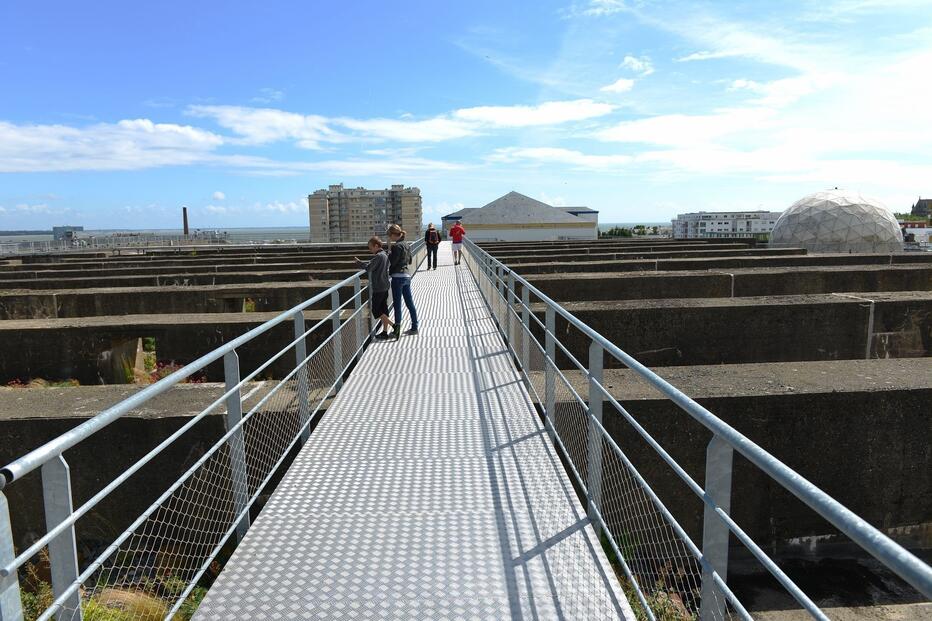 Infiltrations sur le toit de la base sous-marine : des travaux importants sont nécessaires