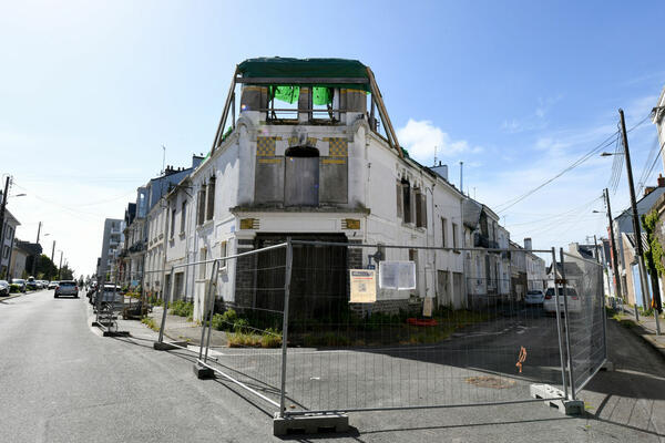 Rue Berthollet : démolition d’un bâtiment en péril